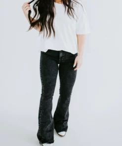 Lauriebelles Veblen Oversized Tee By Chelsea DeBoer