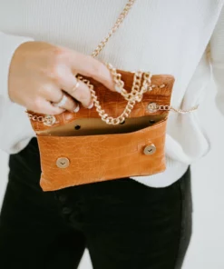 Q2 Accessories & Gifts Brookes Belt Bag