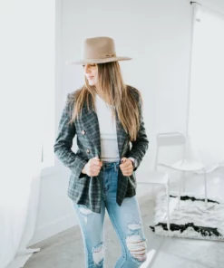 RD International Show Stopper Off Shoulder Top Tops