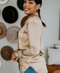 Mystree, Inc. Gertie Button Down Top