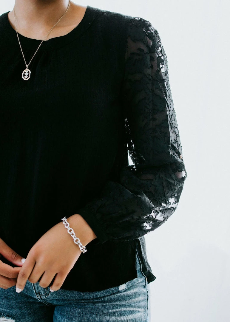 Hem & Thread Tops Classic Style Blouse 4 Hem & Thread Tops Classic Style Blouse