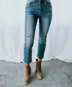 Risen Chloe Vintage Washed Straight Jean Curvy