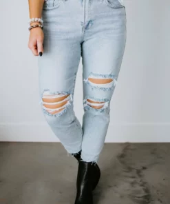 Risen Landen High Rise Boyfriend Jean Curvy