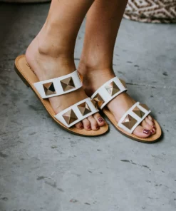 0 Limit Fashion Victorie Studded Sandal