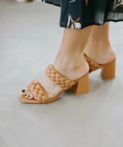 0 Limit Fashion Aluna Braided Slide Sandal