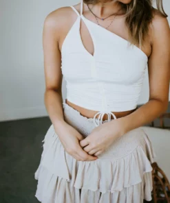 Le Lis Sultry Summer Crop Top