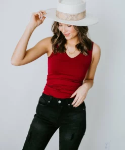 Yelete Taylor & Olivia's Live Try On On The Regular Seamless Tank