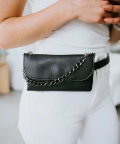 Bella Chic Main Character Belt Bag