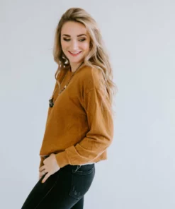 Trend Notes Austen Mineral Wash Crop Sweatshirt Tops