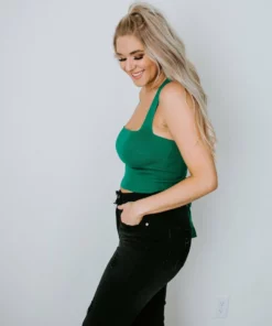 Le Lis Tops Back Story Cropped Knit Tank