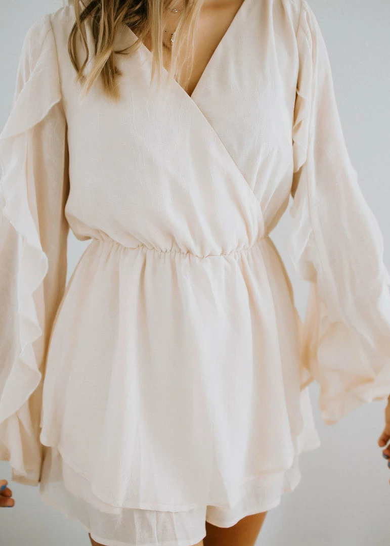 Peach Love Sunlit Soiree Romper Taylor & Olivia's Live Try On 4 Peach Love Sunlit Soiree Romper Taylor & Olivia's Live Try On