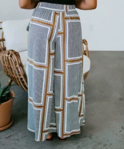 Trend Notes Leilani Wide Leg Pant Taylor & Olivia's Live Try On 13 Trend Notes Leilani Wide Leg Pant Taylor & Olivia's Live Try On