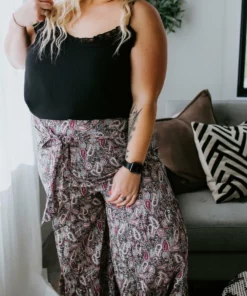 Ee:some Curvy Fresh Take Cami