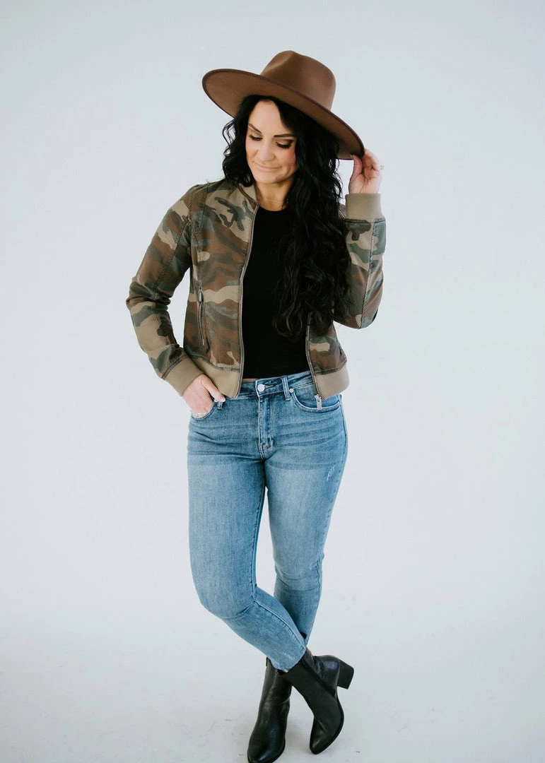 Lauriebelles Lily & Lottie Camo Bomber Jacket 4 Lauriebelles Lily & Lottie Camo Bomber Jacket