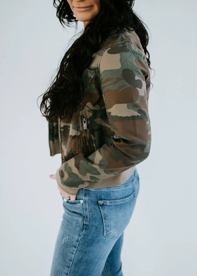 Lauriebelles Lily & Lottie Camo Bomber Jacket 7 Lauriebelles Lily & Lottie Camo Bomber Jacket
