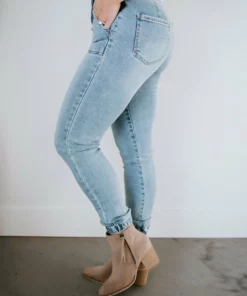 Risen Curvy Turner Jogger Skinny Jean