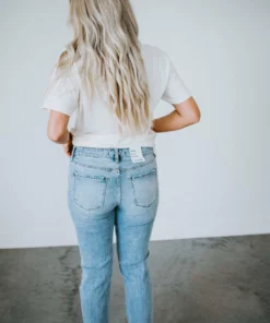 Lotus Fashion Summer Lovin' Graphic Tee