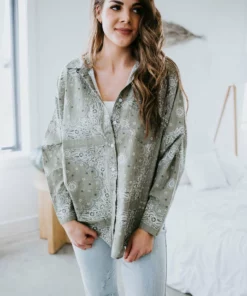 POL Clothing Inc. Run It Paisley Button Down Shirt