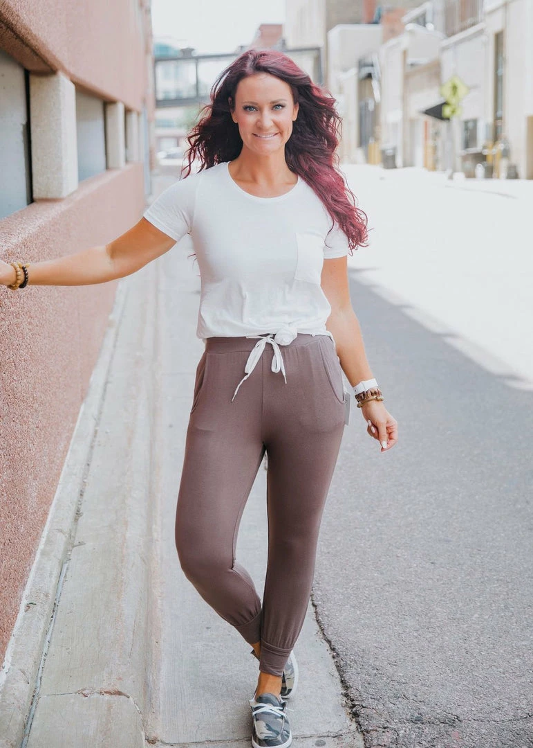 Lauriebelles Off White Lily & Lottie Perfection Crew Neck Tee 7 Lauriebelles Off White Lily & Lottie Perfection Crew Neck Tee