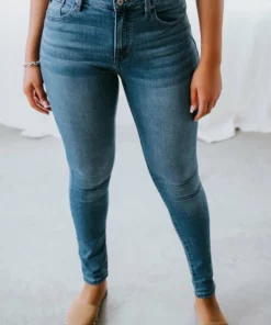 Valetta KanCan Super Skinny Jean