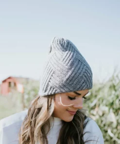 Olive & Pique Luca Weave Textured Beanie Outerwear