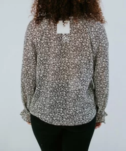 Dress Forum Flirty In Floral Blouse Tops