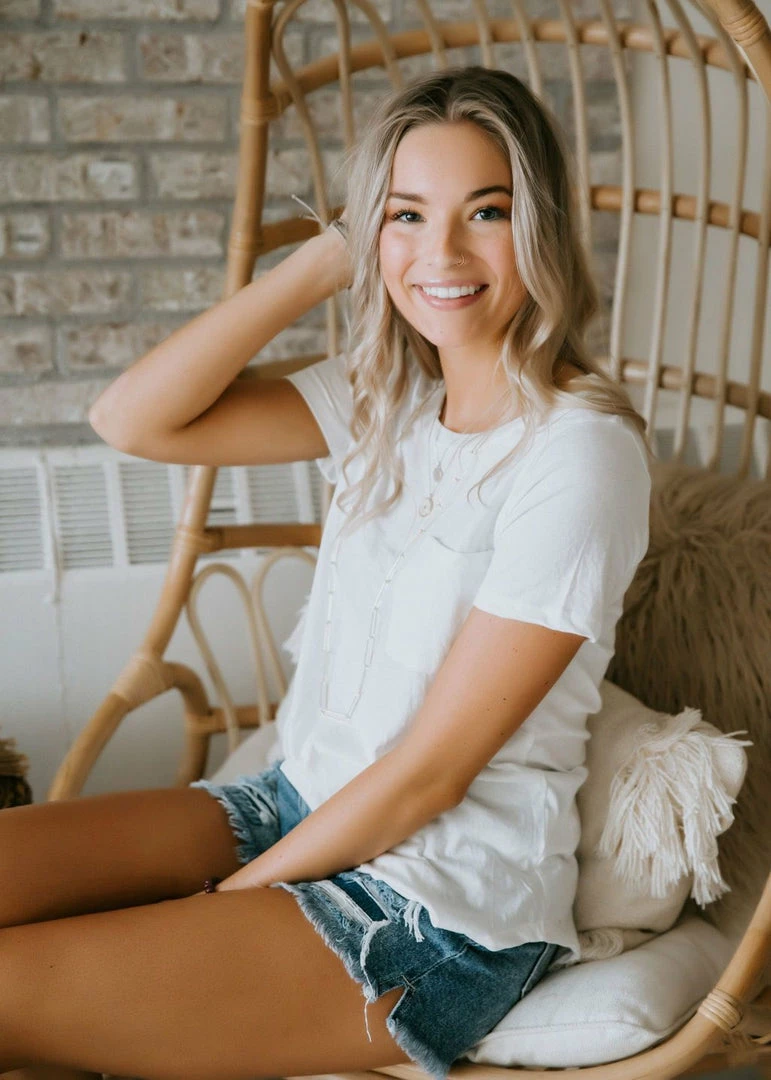 Lauriebelles Off White Lily & Lottie Perfection Crew Neck Tee 4 Lauriebelles Off White Lily & Lottie Perfection Crew Neck Tee