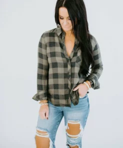 Apple Tree Apparel Breya Button Down Plaid Shirt Tops