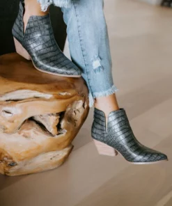 SHUSHOP Lead The Way Ankle Bootie