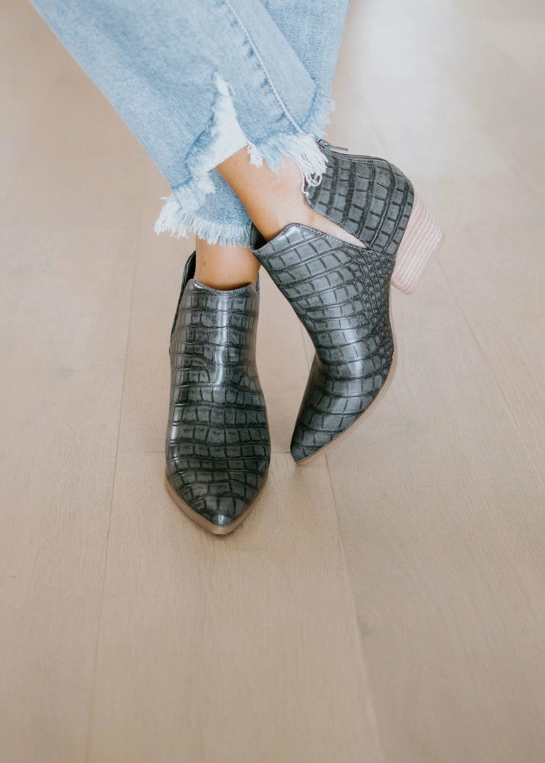 SHUSHOP Lead The Way Ankle Bootie 5 SHUSHOP Lead The Way Ankle Bootie