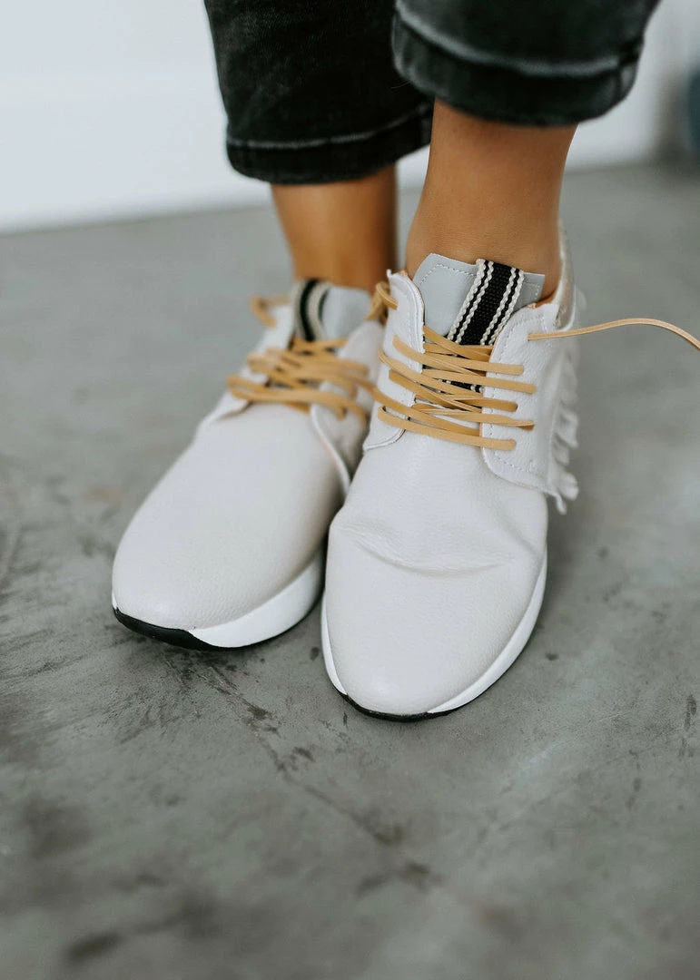 SHUSHOP Pepa Fringe Sneaker 4 SHUSHOP Pepa Fringe Sneaker