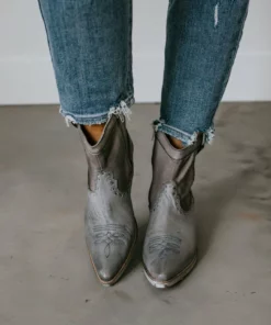 Evolutions Brands Roan Ywen Boot Shoes