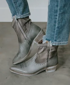 Evolutions Brands Roan Ywen Boot Shoes