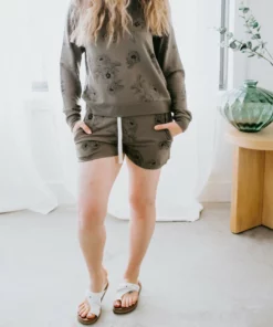 Thread & Supply Warmer Days Short Bottoms