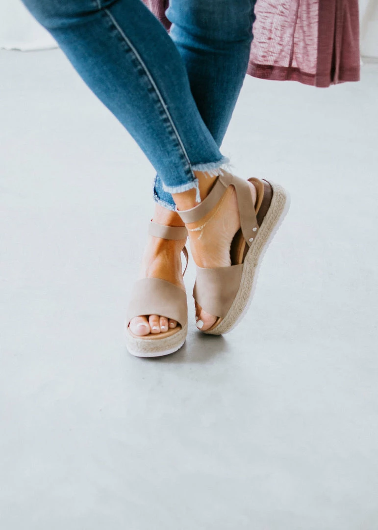 LA Shoe King Shoes Halena Platform Wedge Sandal 5 LA Shoe King Shoes Halena Platform Wedge Sandal