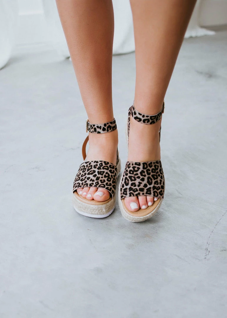 LA Shoe King Shoes Halena Platform Wedge Sandal 7 LA Shoe King Shoes Halena Platform Wedge Sandal