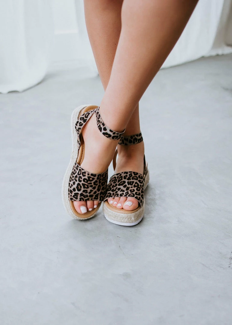 LA Shoe King Shoes Halena Platform Wedge Sandal 8 LA Shoe King Shoes Halena Platform Wedge Sandal