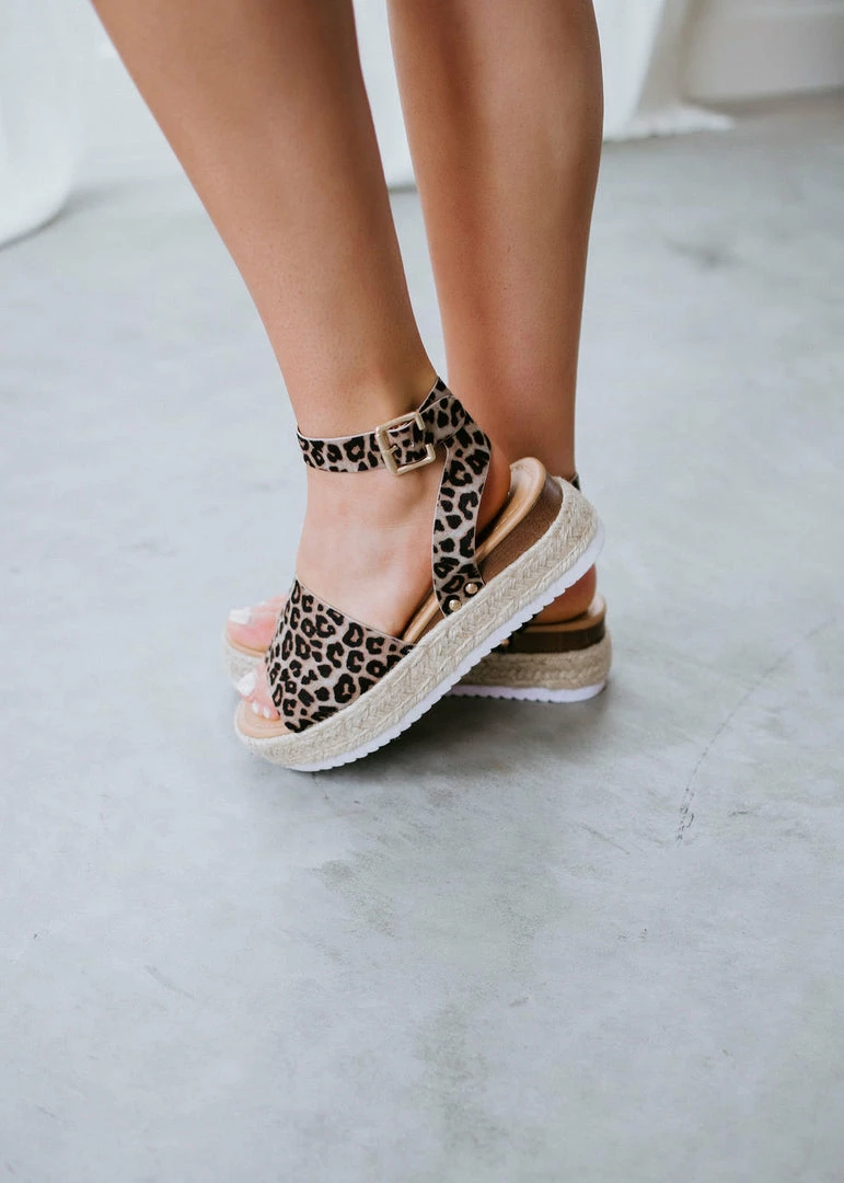 LA Shoe King Shoes Halena Platform Wedge Sandal 9 LA Shoe King Shoes Halena Platform Wedge Sandal