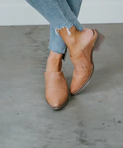 Evolutions Brands Roan Vita Mule Shoes 8 Evolutions Brands Roan Vita Mule Shoes