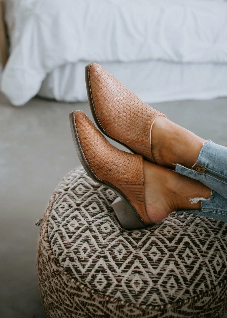 Evolutions Brands Roan Vita Mule Shoes 3 Evolutions Brands Roan Vita Mule Shoes