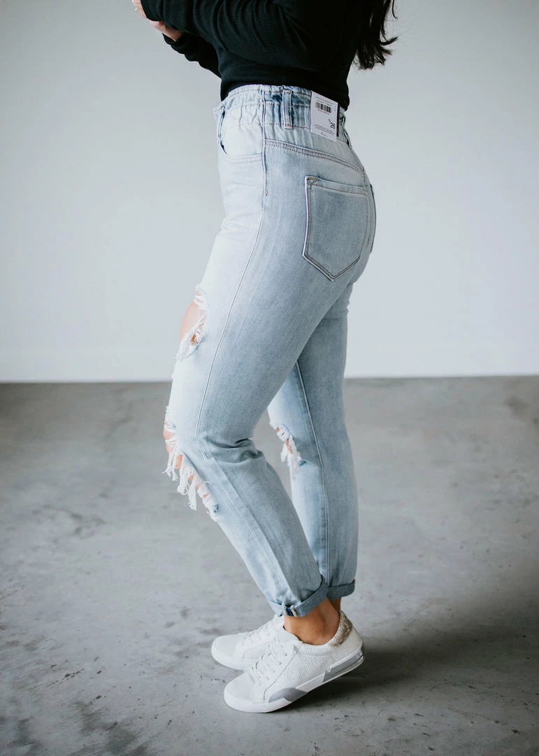 Audra KanCan Paperbag Mom Jean Laurie's Friday Try On 5 Audra KanCan Paperbag Mom Jean Laurie's Friday Try On