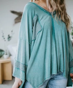 POL Clothing Inc. Shyanne Ribbed Knit Pullover