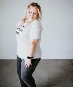 Tink & Key Inc Mama Knows Best Graphic Tee