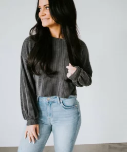 Tres Bien Eleanor Ribbed Crop Top