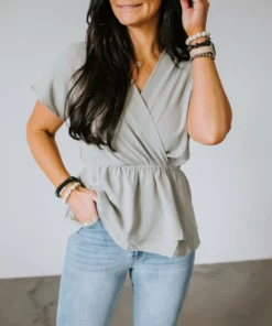 Andree By Unit Wrapped In Love Top Curvy