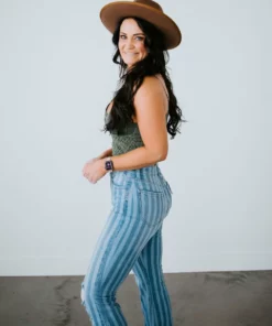 La Miel Tops Jaymes Crochet Lace Crop Tank 14 La Miel Tops Jaymes Crochet Lace Crop Tank