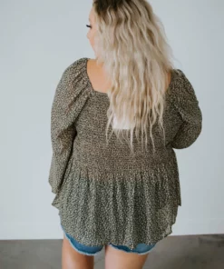 Hayden Plus Curvy Alexandra Smocked Top