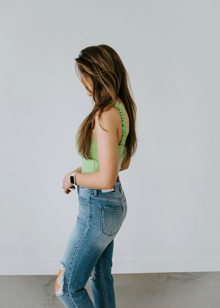 Le Lis Maelyn Ruffle Crop Top 9 Le Lis Maelyn Ruffle Crop Top