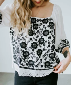Andree By Unit Sabrina Floral Top