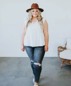 Andree By Unit Gigi Babydoll Top Curvy